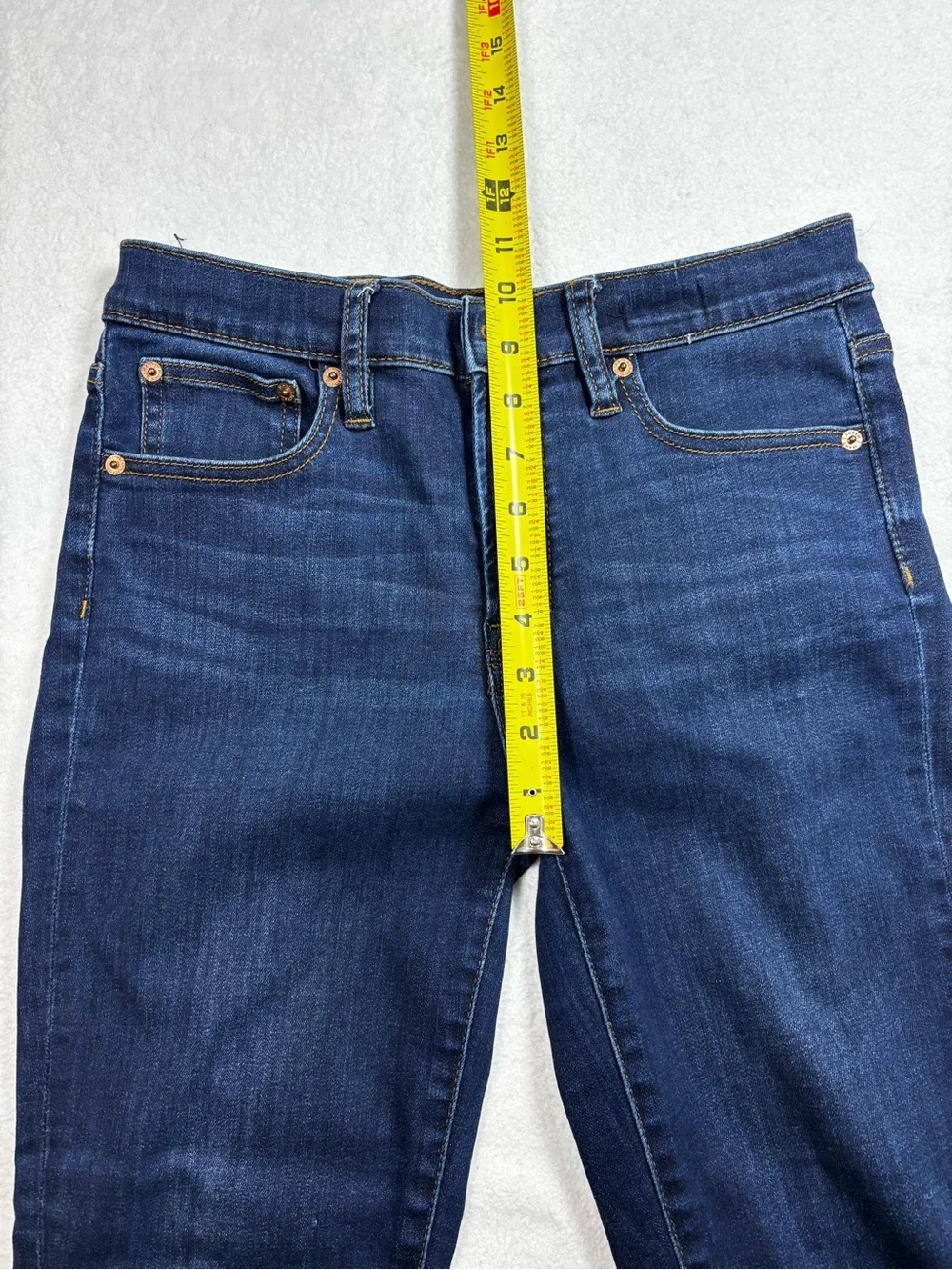 J.Crew jeans, Women’s high‑rise skinny size 27, dark wash, stretchy and sleek.